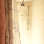 Bed & Breakfast Le Vallon D'Armandine, Eco-Hebergement Auvergne 3*