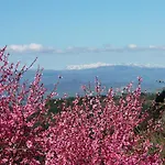 Le Vallon D'armandine, Eco-hebergement Auvergne Bed & Breakfast 3*