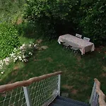 Bed & Breakfast Le Vallon D'armandine, Eco-hebergement Auvergne