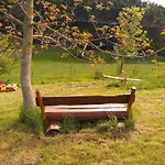 Bed & Breakfast Le Vallon D'Armandine, Eco-Hebergement Auvergne