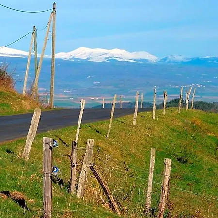 Le Vallon D'armandine, Eco-hebergement Auvergne Bed & Breakfast 3*