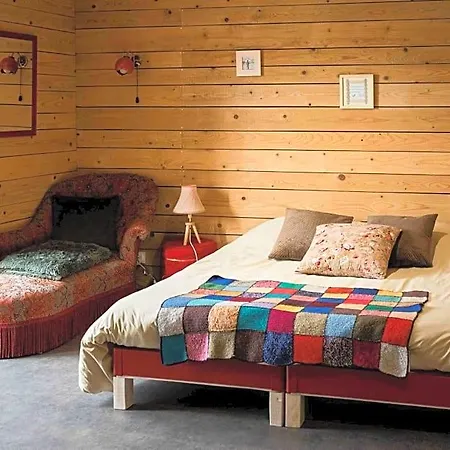 Le Vallon D'armandine, Eco-hebergement Auvergne Bed & Breakfast 3*