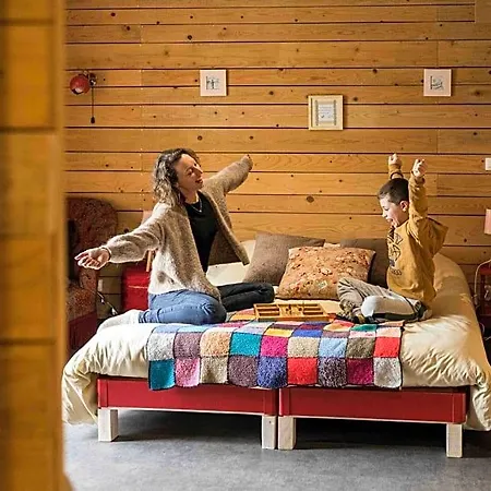 Bed & Breakfast Le Vallon D'armandine, Eco-hebergement Auvergne 3*