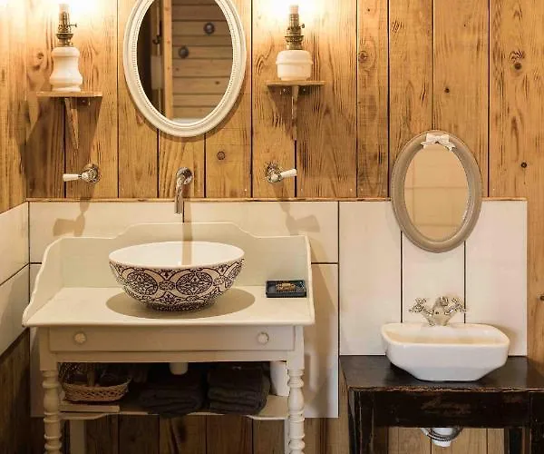 Bed & Breakfast Le Vallon D'Armandine, Eco-Hebergement Auvergne