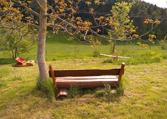 Bed & Breakfast Le Vallon D'Armandine, Eco-Hebergement Auvergne